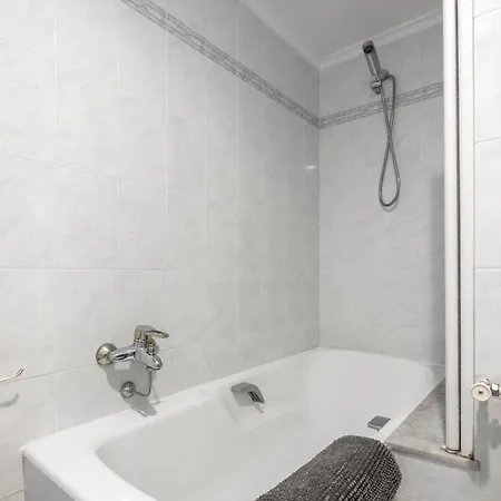 Daire Apartamento Muy Comodo Con Parking *